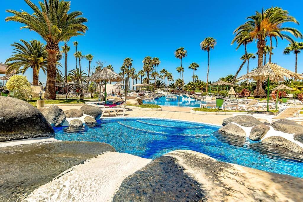 Apartment In Complex Altamira With Direct Ocean View Costa Adeje  Buitenkant foto