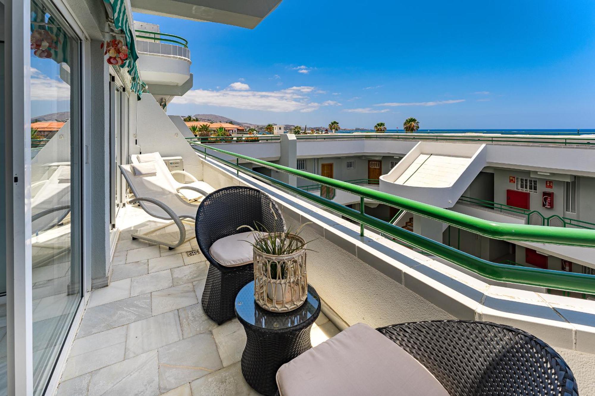 Apartment In Complex Altamira With Direct Ocean View Costa Adeje  Buitenkant foto